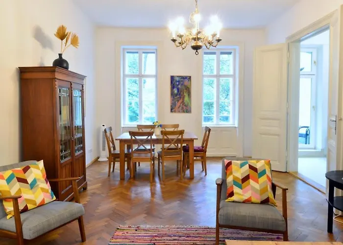 & Charming Viennese Flat Viena