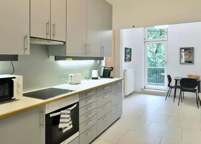 & Charming Viennese Flat Viena